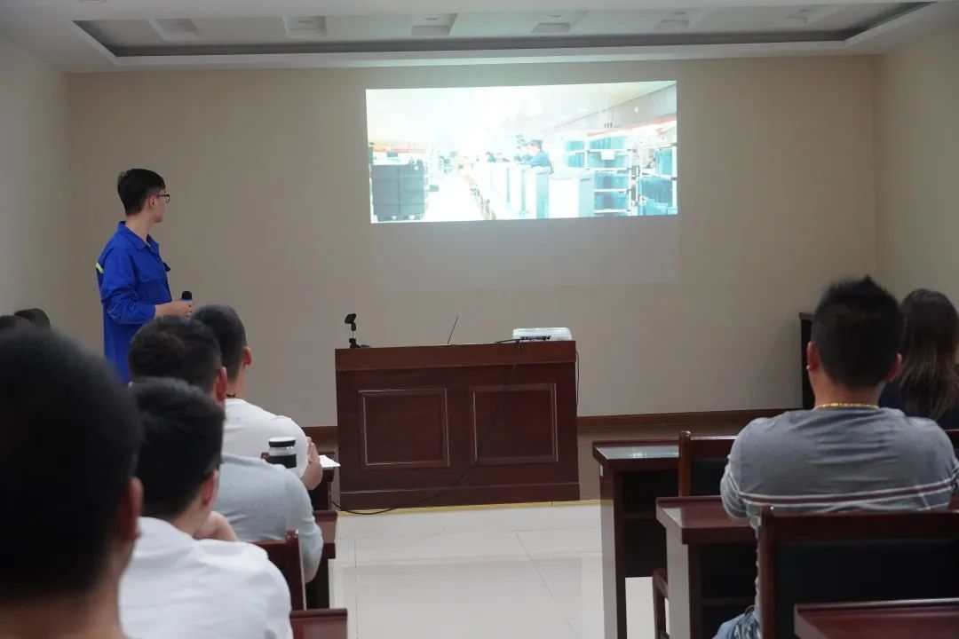 <a href=http://www.qmnd.cn target=_blank class=infotextkey><a href=http://www.qmnd.cn target=_blank class=infotextkey>雙良</a>環(huán)境</a>安全培訓“拍了拍”你