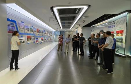 簡(jiǎn)訊 | 玉溪江川區(qū)政府、區(qū)政協(xié)領(lǐng)導(dǎo)帶隊(duì)考察雙良環(huán)境